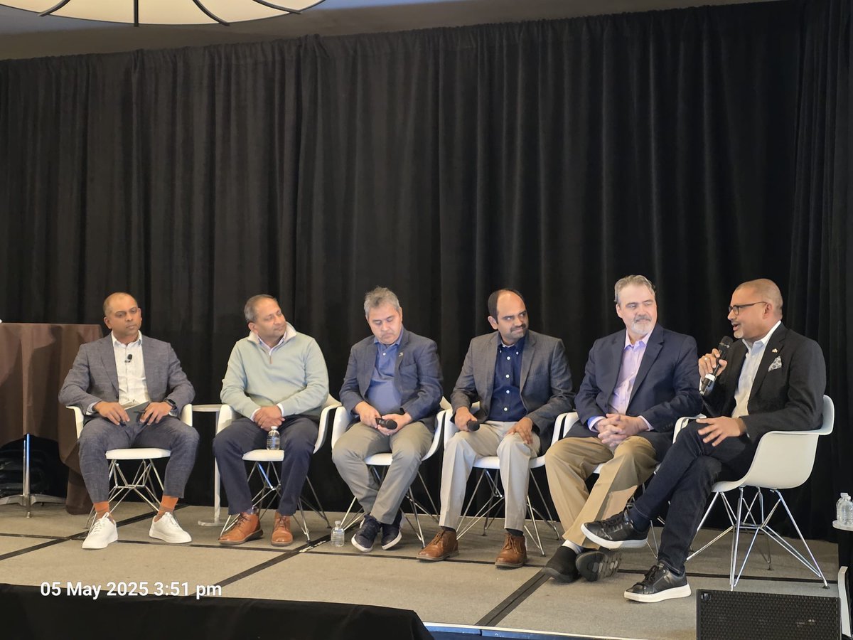 tech_mahindra's tweet image. Day 1 of #IBMThink2025 has been an inspiring start!

The day began with the Partner Plus Welcome Reception, where @Tech_Mahindra was recognized with the prestigious Partner Plus Award in AI for Business as the APAC Geography Winner. This award is a testament to our collaboration…