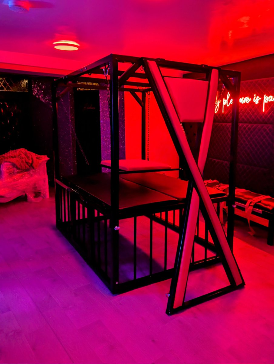 Double bondage bed with attachable cross and floating bed , made and fitted.  😈 ❌ ⛓️