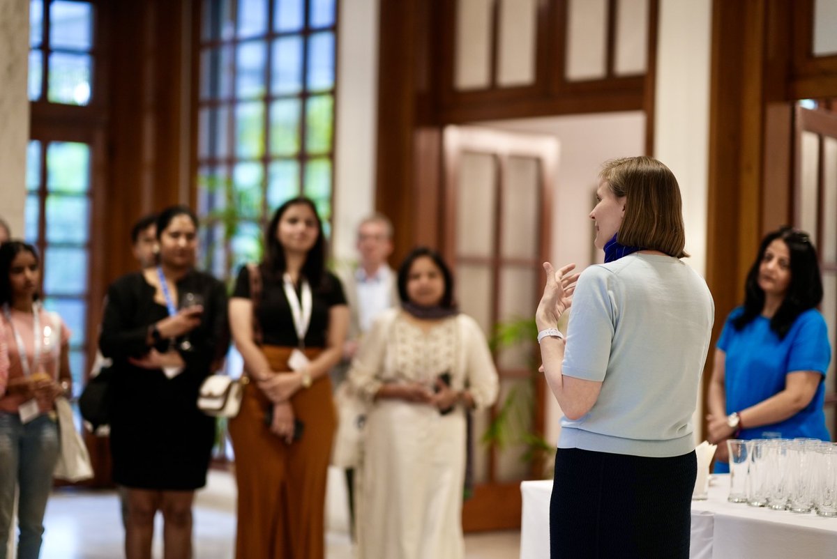 AustriainIndia's tweet photo. As part of German Girls’ Day 2025 👩🎓, we welcomed Girls Study Tour delegates at the Austrian Embassy 🇦🇹. Deputy Ambassador Dr. Gisela Kristoferitsch shared her diplomatic journey 🌍—an inspiring evening on leadership 👩💼 & global engagement ✨. #GermanGirlsDay2025 #FNFSouthAsia https://t.co/ycIlbxJG61