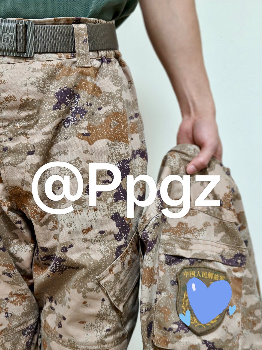 Ppgz01's tweet photo. 我又回来啦！！！还有记得我的吗哈哈哈哈（粉都掉完了😭😭😭）#兵哥哥 #体育生 #军人 https://t.co/i29NmQxuGa