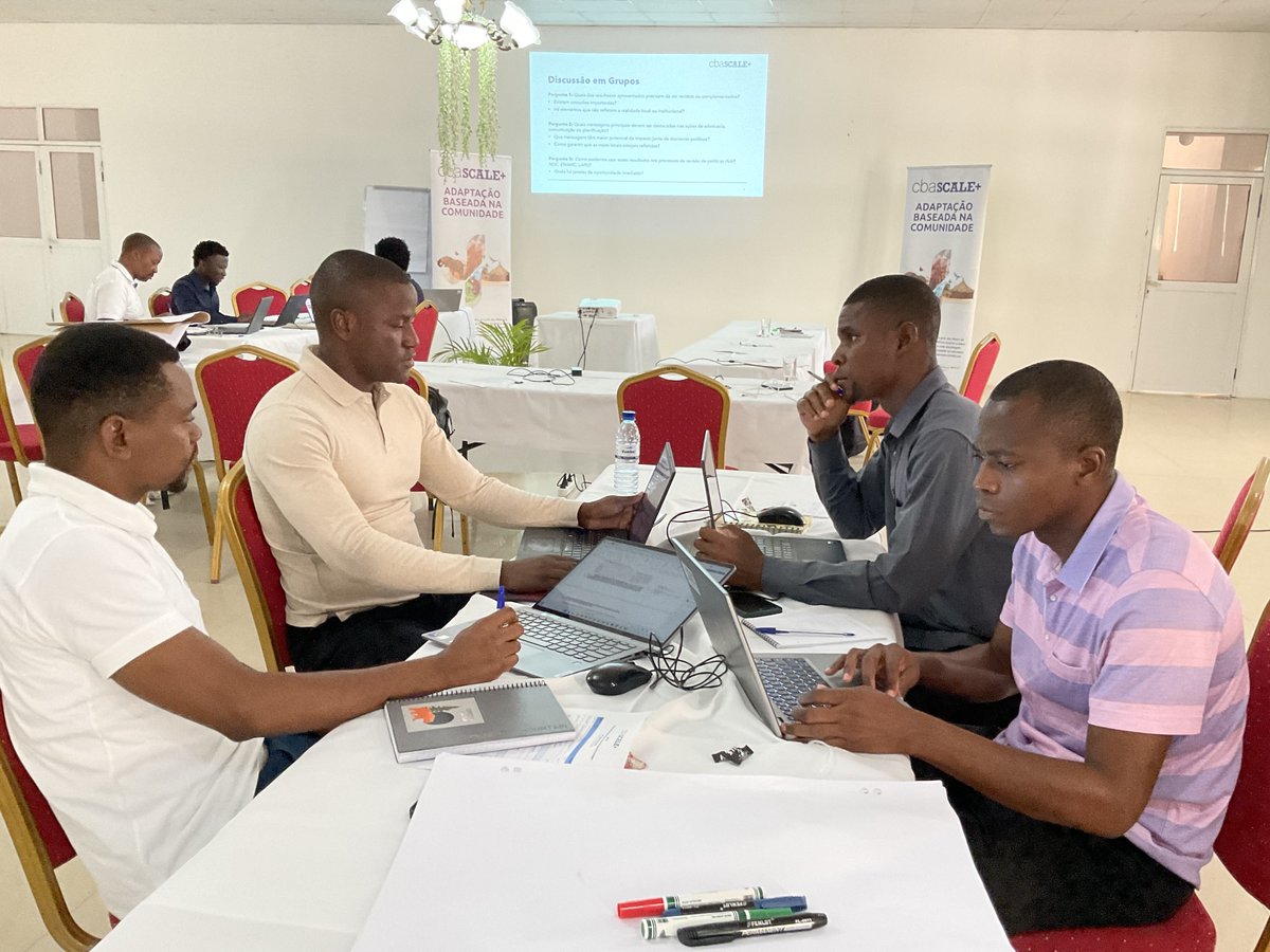 IucnE's tweet photo. On 17 April, the #CBASCALE+ consortium in #Mozambique held a workshop in Vilankulos to review climate policy findings and plan next steps for scaling up Community-Based Adaptation.
β‘οΈA key step towards stronger partnerships and 2025β2026 action.
More: πhttps://t.co/sI6Oprkl1V https://t.co/CwJcVdDVey