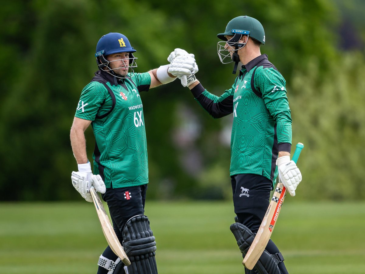NCCA_uk's tweet photo. Wiltshire chased down Wales NC's total of 189 with 19 overs to spare, thanks to Jake Goodwin’s half-century.
Full review ⤵️
https://t.co/n3ZcYbYHlj
📸 Roger Byrne
#ncca #50over #cricketreview #countycricket https://t.co/YefzF5rci0