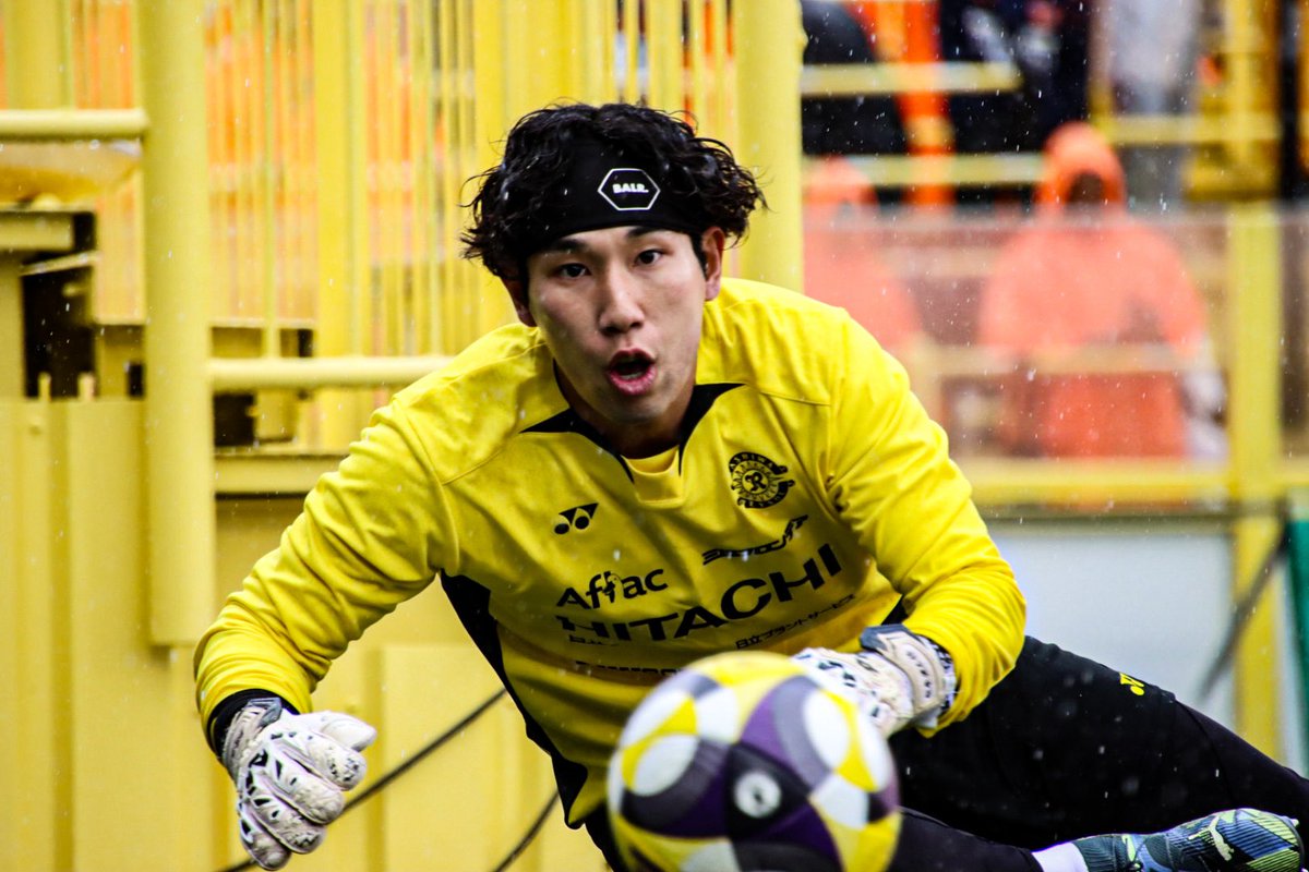 【プロ着用超希少】柏レイソル移動ピステ jリーグ 柏レイソル ピステ上下 セットアップ 支給品 M - メルカリ