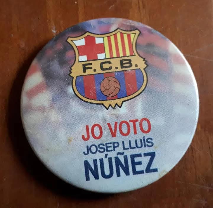 LCF666's tweet image. El 6 de maig del 1978 Josep Lluís Núñez  va guanyar les eleccions a la presidència del F.C.Barcelona

Els candidats Ferran Ariño i Nicolau Casaus, amb 9.527 i 6.202 vots, respectivament, no van poder superar els 10.352 vots de Nuñez.