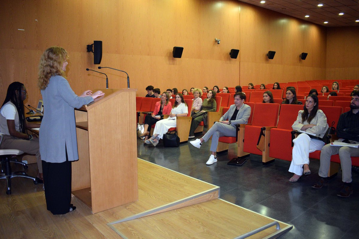 🇪🇺 Cristina Hellara, embajadora del Parlamento Europeo, visita la UAL para hablar de democracia europea y participación juvenil. ¡Una jornada clave para nuestros estudiantes sobre el papel de la UE y la importancia del voto! 🗳️
📢 Más info 👉 bit.ly/3YzfOhj
#UAL #SoyUAL