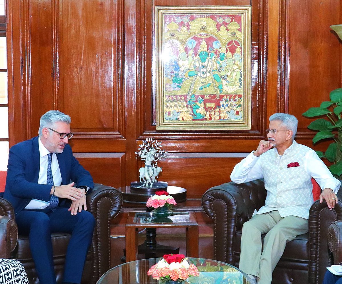 Dr. S. Jaishankar (@drsjaishankar) on Twitter photo Pleased to receive State Secretary <a href="/markostucin/">Marko Stucin</a> of Slovenia in Delhi today.
Discussed India’s strong bilateral and multilateral partnership with Slovenia.
🇮🇳 🇸🇮 Pleased to receive State Secretary <a href="/markostucin/">Marko Stucin</a> of Slovenia in Delhi today.
Discussed India’s strong bilateral and multilateral partnership with Slovenia.
🇮🇳 🇸🇮