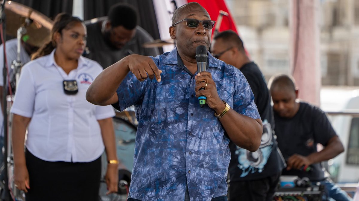 vjogee's tweet image. Stand In The Gap Trinidad &amp;amp; Tobago
14th National Day of Prayer
Deputy Commissioner of Police Curt Simon prays for the TTPS 
Endtime Harvest Ministries World Evangelism
