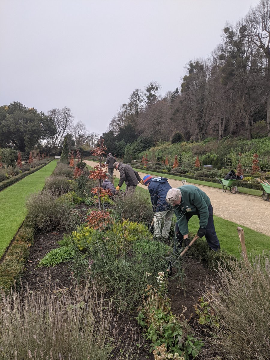 Dyrham Park tweet media