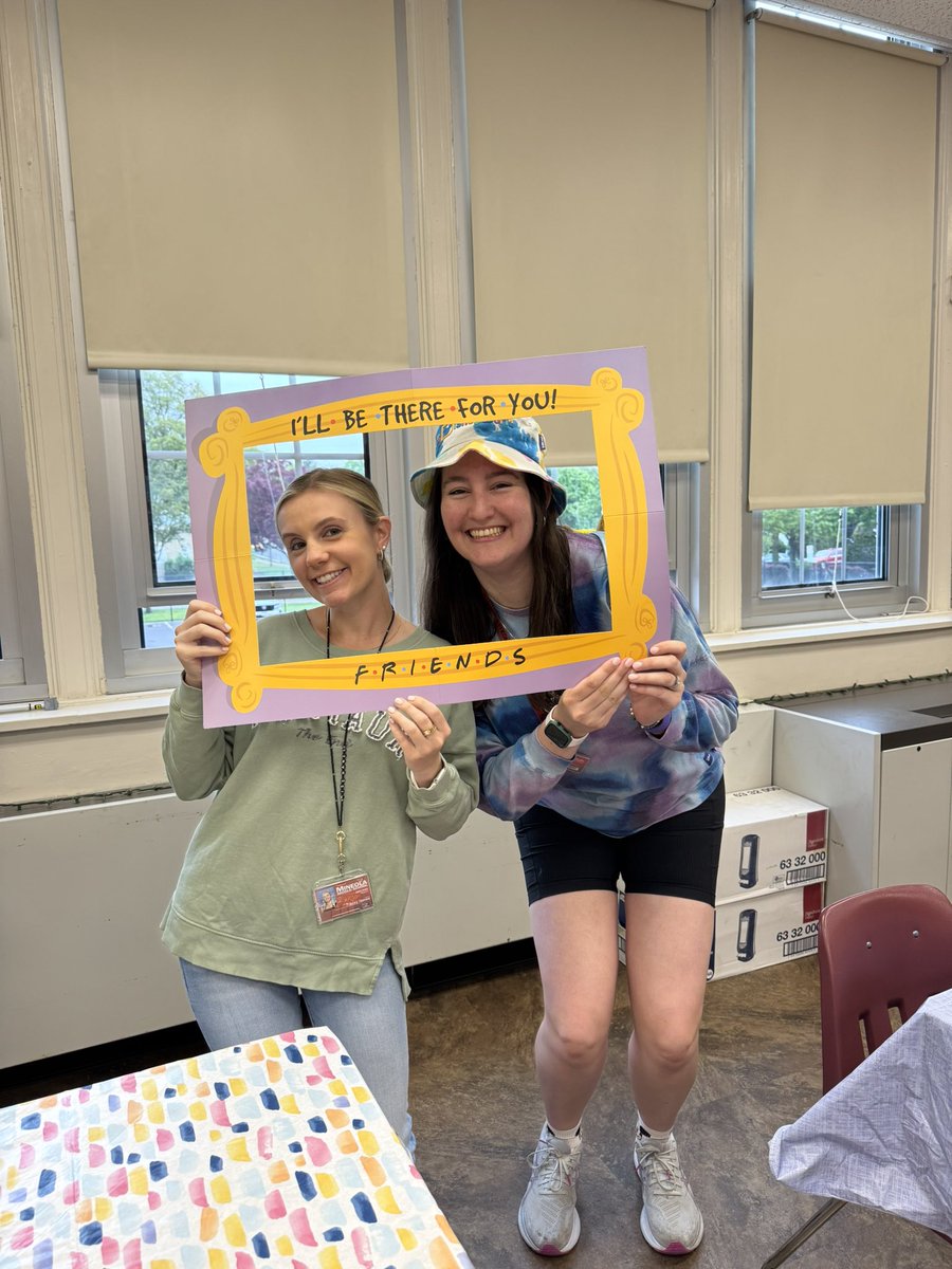 Blown away by the generosity of our <a href="/MineolaMS_PTA/">Mineola MS PTA</a> in celebration of Teacher Appreciation Week 🍎 THANK YOU! So much love at <a href="/MineolaMS/">Mineola Middle School</a> ❤️
