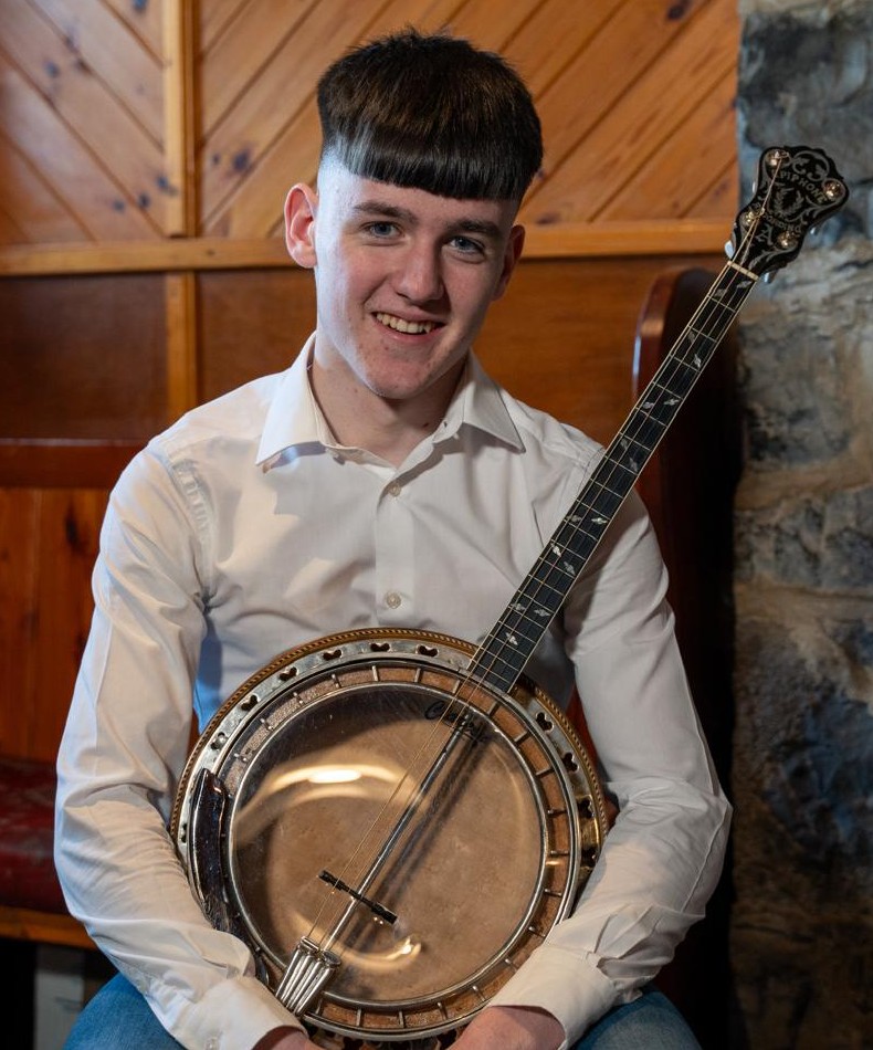 Music of Mayo (@musicofmayo) on Twitter photo Music of Mayo and <a href="/LinenhallMayo/">Linenhall Arts Centre</a> are thrilled to welcome the brilliant banjo player Aodhan Hughes to An Club Ceoil this Friday, May 9th, 4-5pm. Join us for tunes, songs, music of Mayo and speak Irish . BĂgĂ Linn!! Music of Mayo and <a href="/LinenhallMayo/">Linenhall Arts Centre</a> are thrilled to welcome the brilliant banjo player Aodhan Hughes to An Club Ceoil this Friday, May 9th, 4-5pm. Join us for tunes, songs, music of Mayo and speak Irish . BĂgĂ Linn!!