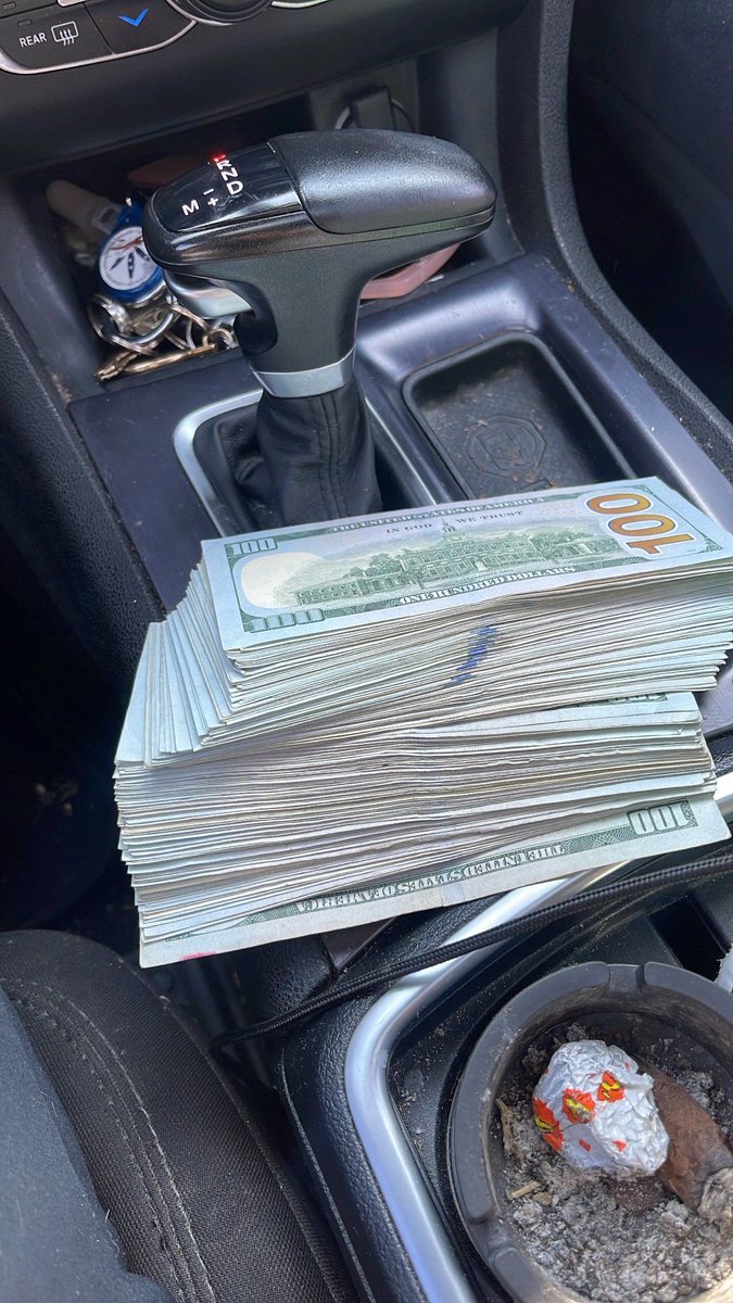 MWeirsky0145's tweet photo. Congratulations 🎉 friend your $50,000 cash is deliver to your door step I’m so happy for you make sure you pay your bills and take care of your family 🎊🇺🇸📦🙏🏻 https://t.co/bZVFnVoc7Z