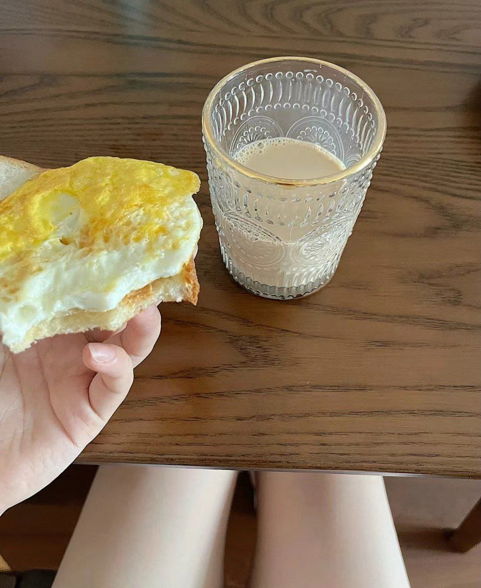 SultanAngger's tweet image. Beautiful Tuesday morning🥰. I got up a little late this morning.