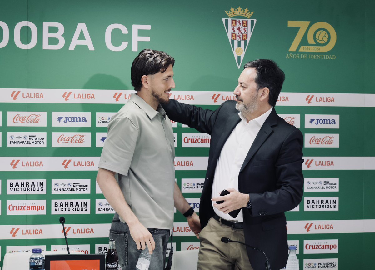 Córdoba CF (@cordobacf_ofi) on Twitter photo 📸 Las imágenes del acto de renovación de <a href="/CarlosMarin97/">Carlos Marín Tomás</a> hasta 𝟐𝟎𝟐𝟖
#CórdobaCF | #LaLigaHypermotion 📸 Las imágenes del acto de renovación de <a href="/CarlosMarin97/">Carlos Marín Tomás</a> hasta 𝟐𝟎𝟐𝟖
#CórdobaCF | #LaLigaHypermotion