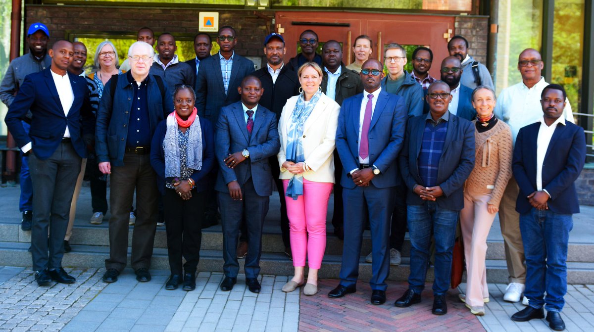 University of Rwanda (@uni_rwanda) on Twitter photo As part of the <a href="/URSwedenProgram/">UR Sweden Programme</a> Annual Dialogue Meeting taking place in #Sweden, UR team led by Vice Chancellor Prof. <a href="/mdkayihura/">Prof. MD Kayihura</a> , visited the Track and Fuse program at Chalmers University of Technology this morning. This makerspace and innovation lab brings together education, As part of the <a href="/URSwedenProgram/">UR Sweden Programme</a> Annual Dialogue Meeting taking place in #Sweden, UR team led by Vice Chancellor Prof. <a href="/mdkayihura/">Prof. MD Kayihura</a> , visited the Track and Fuse program at Chalmers University of Technology this morning. This makerspace and innovation lab brings together education,