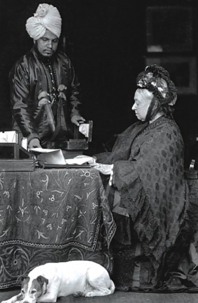 William Dalrymple (@dalrymplewill) on Twitter photo <a href="/tweeter_anita/">anita anand</a> Listen as <a href="/tweeter_anita/">anita anand</a> & I explore the bizarre story of how Queen Victoria ended up with a bill for several tons of opium that Commissioner Lin dumped in the sea... listen now wherever you get your podcasts!
linktr.ee/empirepoduk <a href="/tweeter_anita/">anita anand</a> Listen as <a href="/tweeter_anita/">anita anand</a> & I explore the bizarre story of how Queen Victoria ended up with a bill for several tons of opium that Commissioner Lin dumped in the sea... listen now wherever you get your podcasts!
linktr.ee/empirepoduk