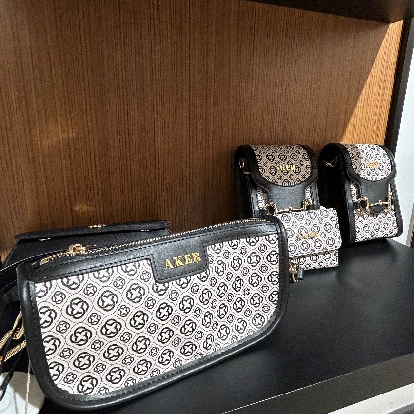 samsun_piazza's tweet image. ✨Her haliyle ilham veren anneler için en özel hediyeler Piazza Aker’de. 🌸✨🛍️

#SamsunPiazza #aker #alışveriş #anne #annelergünü #hediye #annelergününeözel #yenisezon #kadınmoda
#fashion #moda #trend #alışverişmerkezi