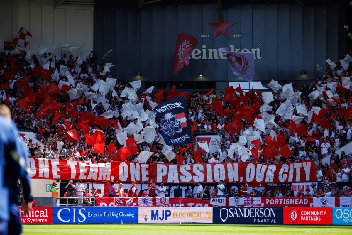 𝐏𝐥𝐚𝐲-𝐨𝐟𝐟 𝐋𝐢𝐦𝐛𝐬 𝐱 𝐂𝐨𝐦𝐦𝐮𝐧𝐢𝐭𝐲 𝐏𝐚𝐫𝐭𝐧𝐞𝐫𝐬. ❤️

Great to see our Community Partners’ branding featured amongst the celebrations at the weekend for Ross McCrorie goal which secured #BristolCity a spot in the play-offs! 👇

ow.ly/y2qN50VNAin