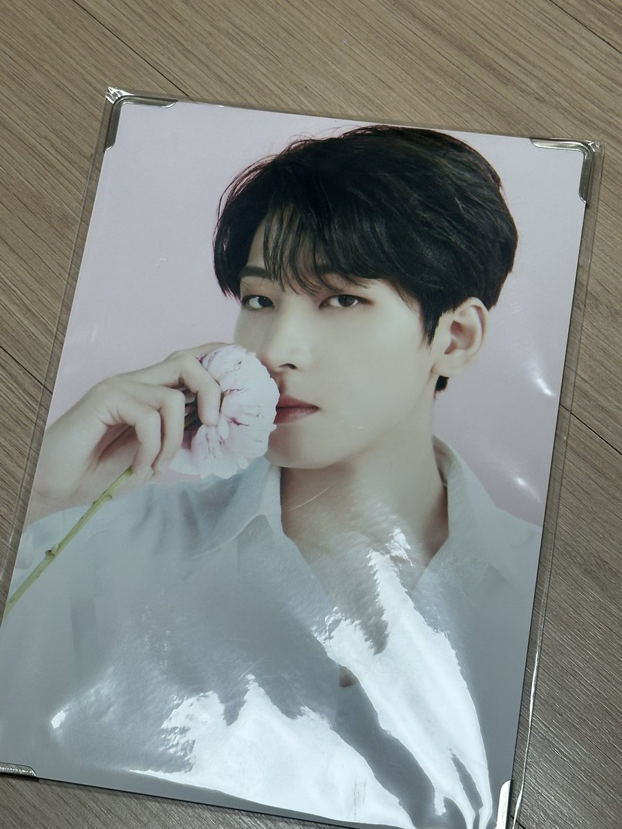 jugobatgi's tweet photo. 세븐틴 원우 프리미엄 포토 양도
세븐틴 원우 2021 홀리데이 컬렉션 양도

프리미엄 포토 미개봉 -1.5
홀리데이 컬렉션 개봉 및 전시 -0.5 https://t.co/x8OH00uEi6