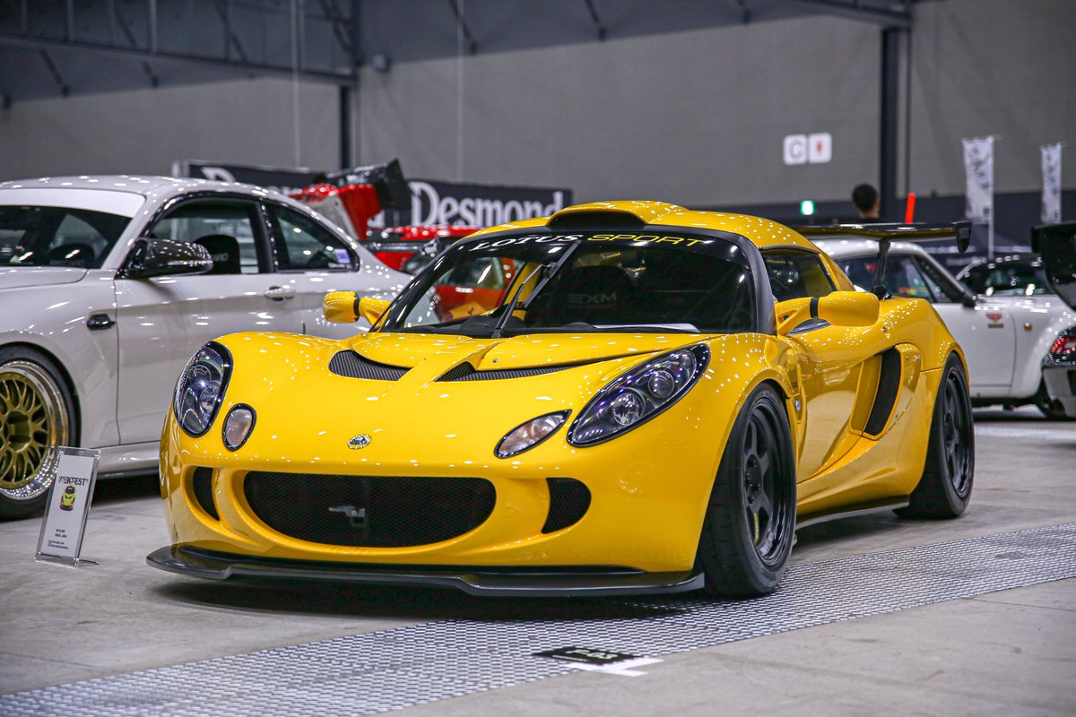 ガスト tweet media