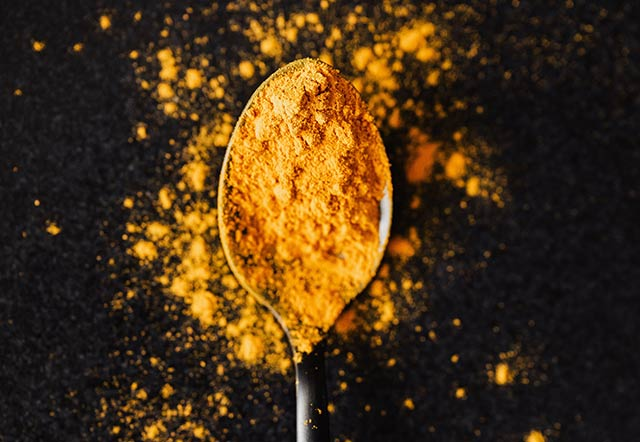 LeddyLLC's tweet photo. This spice was frontline medicine for 4,000 years.

Then modern science buried it.

Now it’s matching ibuprofen in clinical trials—without the side effects.

Here’s what they never taught you🧵: https://t.co/e7qD7QX9Xh