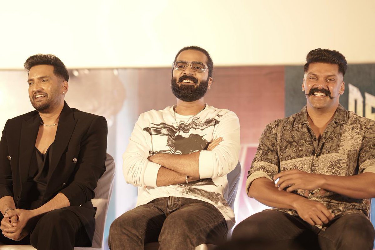 An Ecstatic Moment !
Only love ❤️ <a href="/SilambarasanTR_/">Silambarasan TR</a> <a href="/arya_offl/">Arya</a> 
#DevilsDoublePrerelease
#DevilsDoubleNextLevel on May 16th