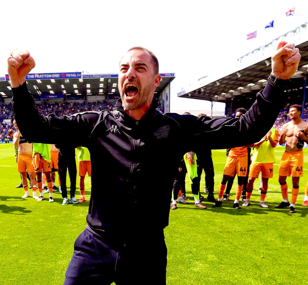 Dear <a href="/acunilicali/">Acun Ilıcalı</a> 

Please do not remove Ruben from his position. The fans would like to see some stability. You messed up in the summer and this is why we finished 21st. Learn &amp; move on… keep selles and attract some decent players. 

From <a href="/HullCity/">Hull City</a> fans

#hcafc