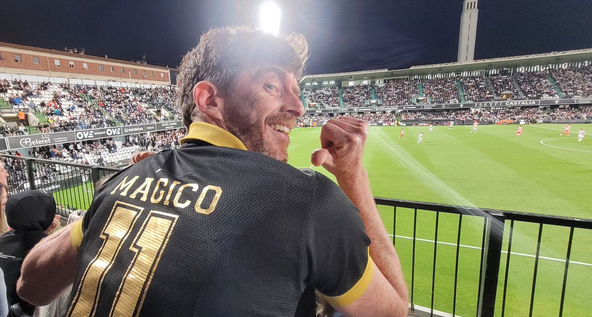Jose Ignacio Arrufat (@jiarrufat) on Twitter photo Noche mágica
Sufriendo hasta el final, pero al final +3
'....Todo el campo será un grito
siempre unidos hasta el final....'
#PPO #SempreAmbTu
#CastellonSporting
<a href="/CDCastellon/">CD Castellón</a>
#CdCastellon Noche mágica
Sufriendo hasta el final, pero al final +3
'....Todo el campo será un grito
siempre unidos hasta el final....'
#PPO #SempreAmbTu
#CastellonSporting
<a href="/CDCastellon/">CD Castellón</a>
#CdCastellon