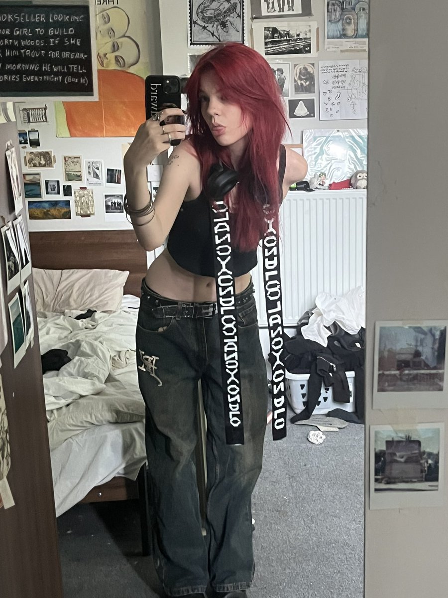 lyra ⊬ met the pilots! tweet media