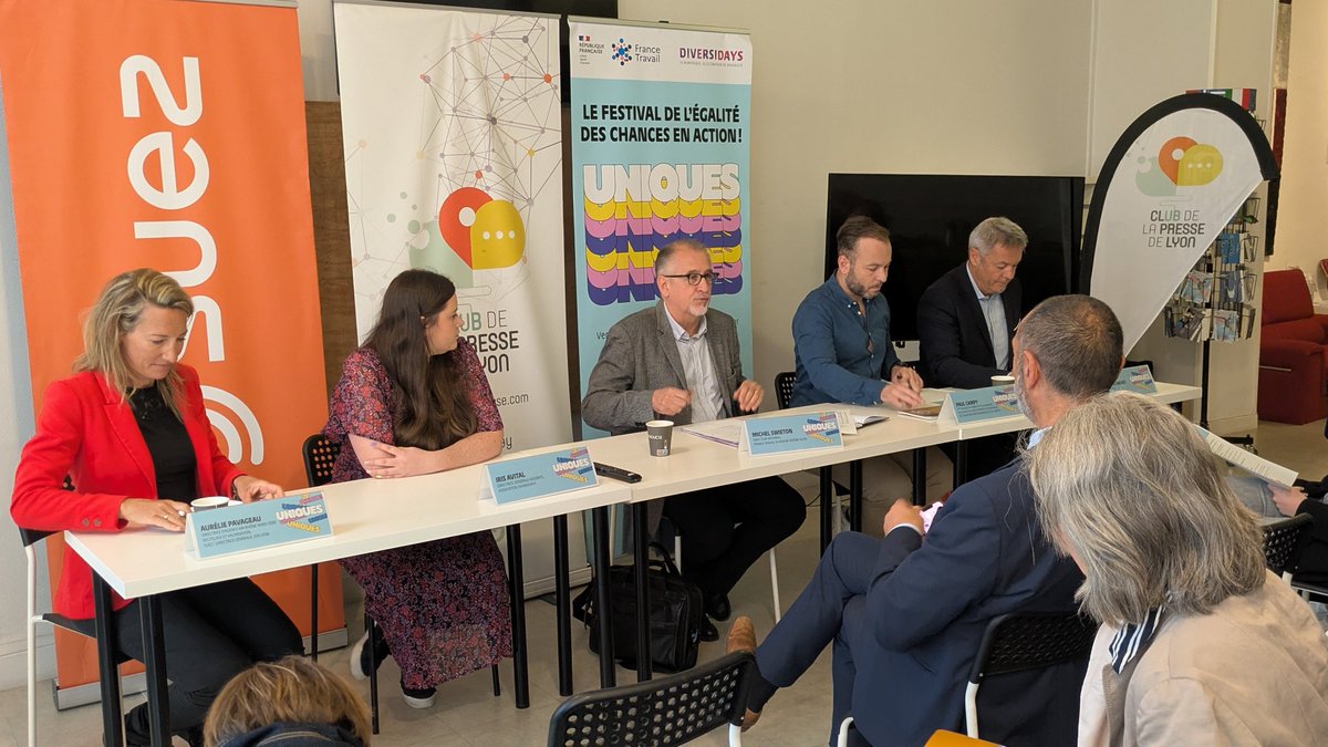 France Travail Auvergne-Rhône-Alpes (@ftravail_ara) on Twitter photo <a href="/FranceTravail/">France Travail</a> <a href="/diversidays/">Diversidays</a> 🎙️ Michel Swieton <a href="/FranceTravail/">France Travail</a> Auvergne-Rhône-Alpes «Avec #FestivalUniques , nous affirmons notre engagement à révéler tous les talents, partout, sans exception»
Une initiative au croisement de l’inclusion et de l’emploi. <a href="/FranceTravail/">France Travail</a> <a href="/diversidays/">Diversidays</a> 🎙️ Michel Swieton <a href="/FranceTravail/">France Travail</a> Auvergne-Rhône-Alpes «Avec #FestivalUniques , nous affirmons notre engagement à révéler tous les talents, partout, sans exception»
Une initiative au croisement de l’inclusion et de l’emploi.