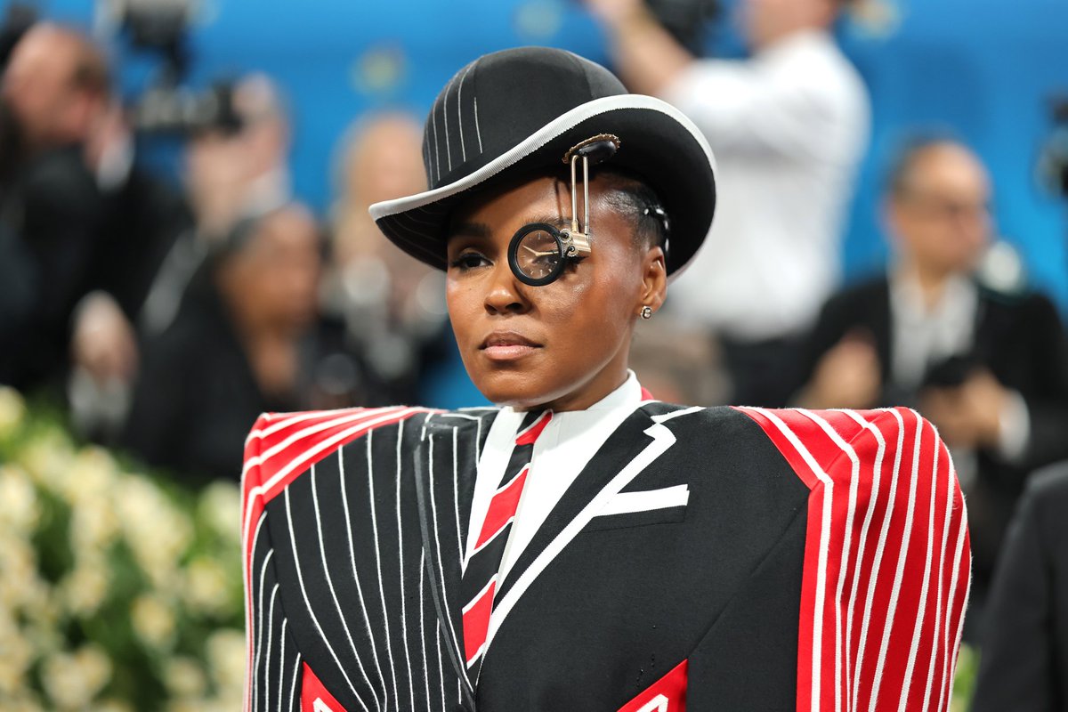 Victoria tweet media