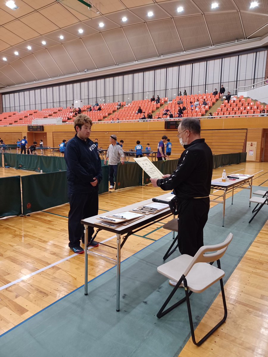深谷市民大会に出場しました！
一般男子の部で優勝しました🏆
会場で中学生が体験申し込んでくれたり、色々な先生ともお話しできたりと充実した大会になりました😊
頑張るぞー！！

#卓球 #アシュラ #ASURA #埼玉 #熊谷 #深谷 #教室 #無料体験