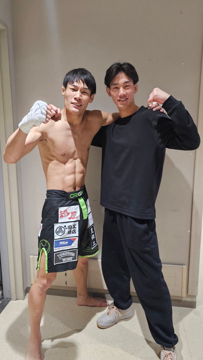 長岡弘樹 (@dobuitahiroki) on Twitter photo 勇太朗1Rバックチョークで一本勝ち👍
清水はパウンドで1KO勝ち👊
2人とも自分の持ち味を出して、内容も結果も最高の試合でした🔥 勇太朗1Rバックチョークで一本勝ち👍
清水はパウンドで1KO勝ち👊
2人とも自分の持ち味を出して、内容も結果も最高の試合でした🔥