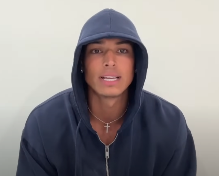 tenzinfts's tweet photo. You know sum shit went down when he pulls out this hoodie  🤣🤣🤣🤣 https://t.co/NLOs5xLF8t