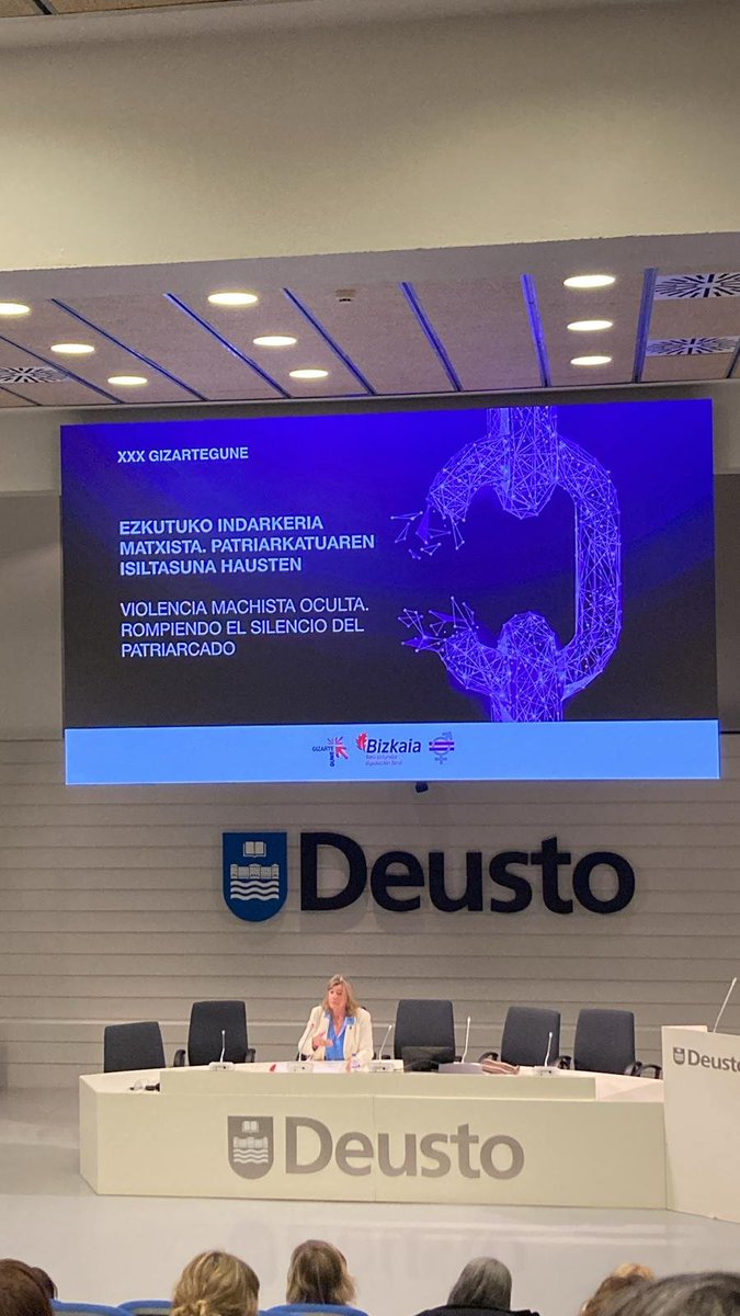 Topaketen astea!
#zeukesan XXX Gizartegunean. Haurtzaroan eta nerabezaroan ere ezkutatzen den #indarkeriamatxista -ren inguruan hausnartzeko gunea

¡Semana de encuentros!
Zeuk Esan en el XXX #Gizartegune espacio para reflexionar sobre la #violenciamachista oculta también en NNA