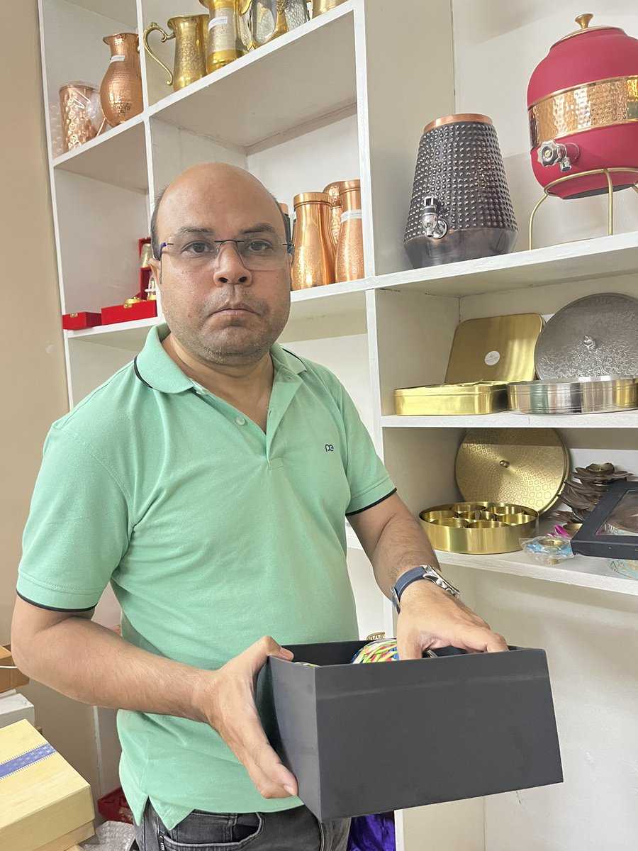 copper_expert's tweet photo. Elevate Your Corporate Gifting with Copper Expert
Make a lasting impression with our premium copper drinkware, beautifully packed in an elegant gift boxโa perfect blend of tradition, wellness, and luxury.
#CorporateGifting #CopperExpert #PremiumGifts #WellnessGifts https://t.co/MYJWDCRjfK