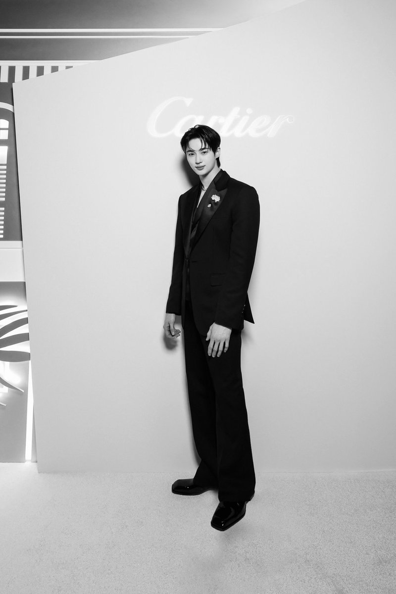 Woosebk's tweet image. Me with The Straight Times Singapore to celebrate Cartier’s Nature Sauvage collection.