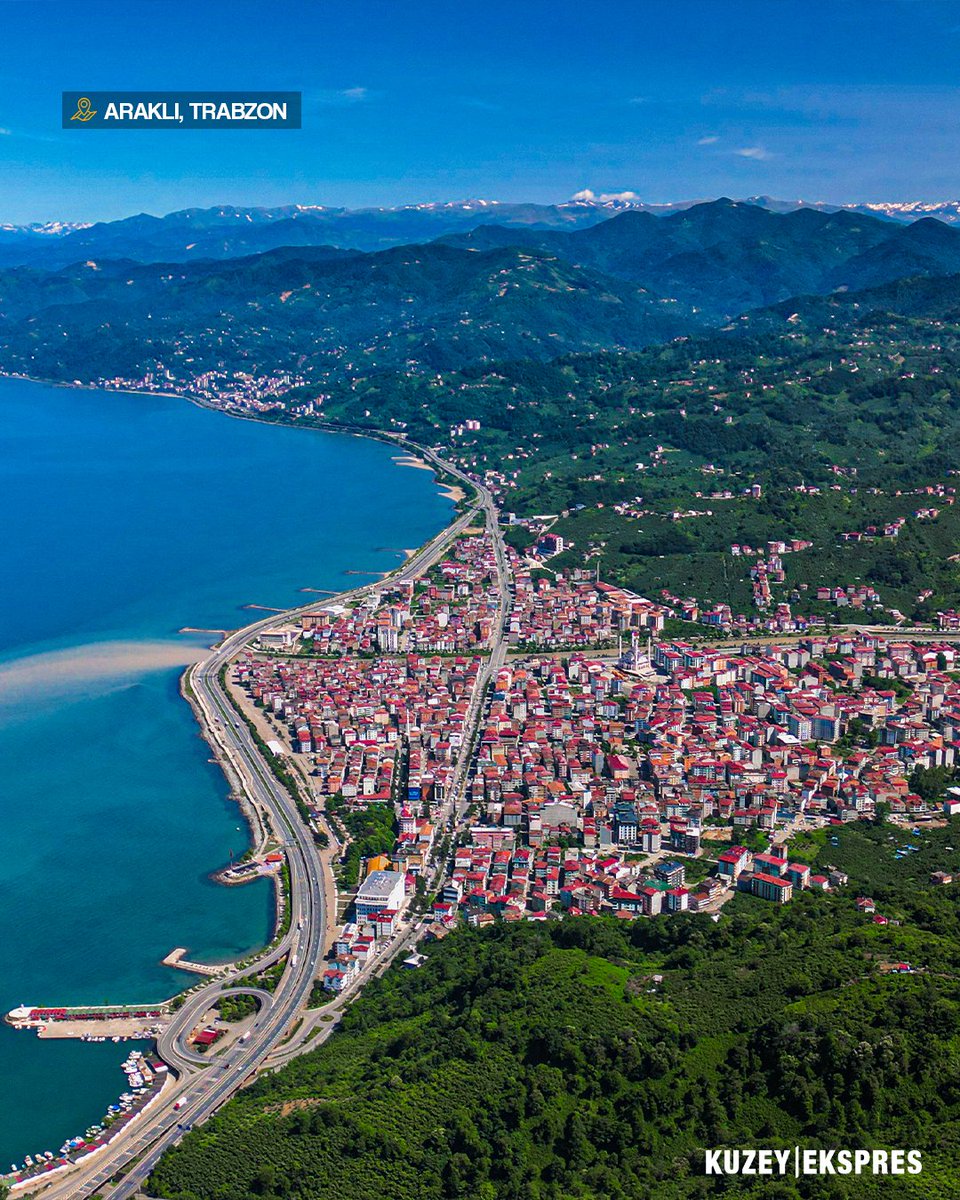 "Limanın gerisinden görüniyi Arakli" ❤️

📍Araklı | Trabzon