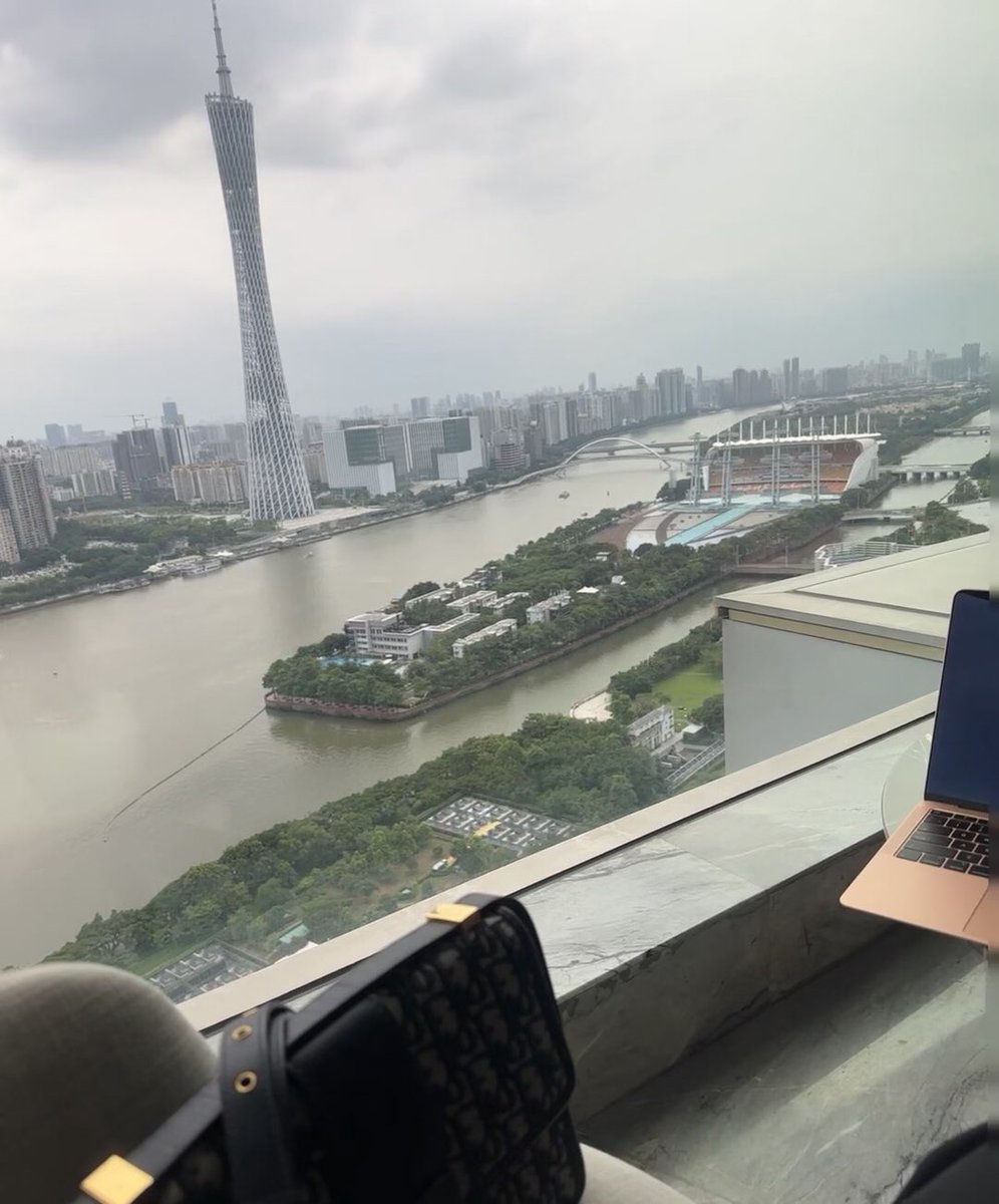 Li Lu🌸 tweet media