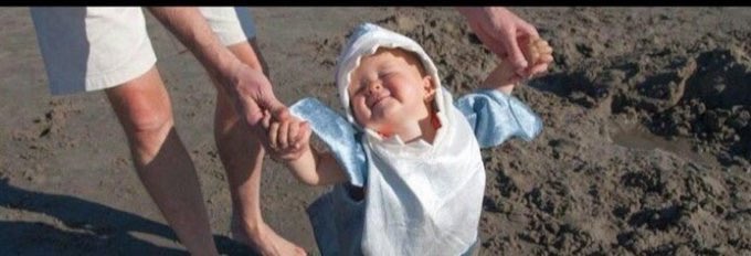 kızlar
ve
duygusal olarak
güvende hissettikleri 
yerdeki ışıkları 
🫰🏻