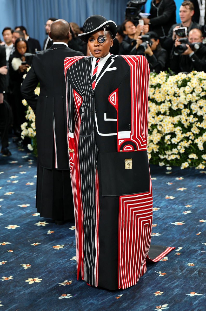 magnetquarterly's tweet image. Met Gala 2025’in “Superfine: Tailoring Black Style” teması, kırmızı halıda incelikli terziliği öne çıkardı. 

Tüm bu tasarımlar, geçmişin dandy mirasını bugünle buluşturan unutulmaz bir şıklık yarattı. 📸 #MetGala2025 #Superfine #TailoredForYou
