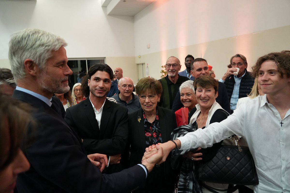laurentwauquiez's tweet image. Très beau moment de campagne hier soir au Cannet avec mes amis @MTabarot @YvPigrenet @EricPAUGET1 @JeanLeonetti. Avec les militants et les piliers de notre famille politique, j’ai ressenti ce qui nous unit : la fidélité est notre plus belle force. La droite se relèvera avec ceux…