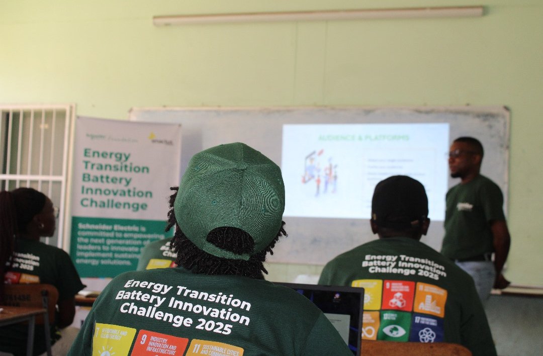 enactus_HIT's tweet photo. Two of our projects are in the top 15 of the Schneider electric battery innovation challenge by @SchneiderElec. This earned us a training session with the team from @BOOSTFellowship which has given us a lot of insights.
#TeamHIT #SchneiderElectric #Teamwork #Enactus https://t.co/l7hypGnp1g