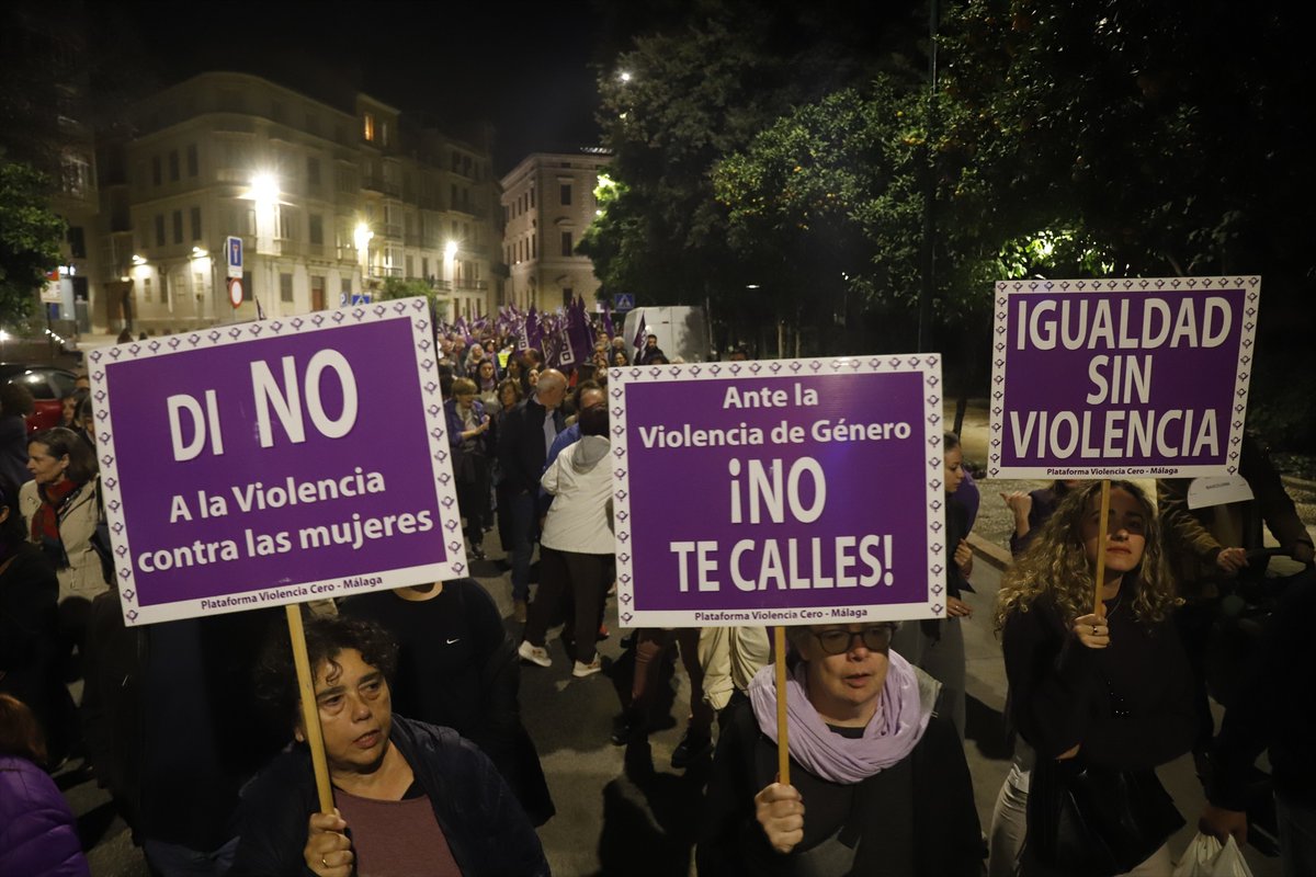 El último informe presentado por el Observatorio contra la Violencia Doméstica y de Género del Consejo General del Poder Judicial (CGPJ) refleja, en concreto, una tasa de una víctima cada 7,6 días.

publico.es/mujer/violenci…