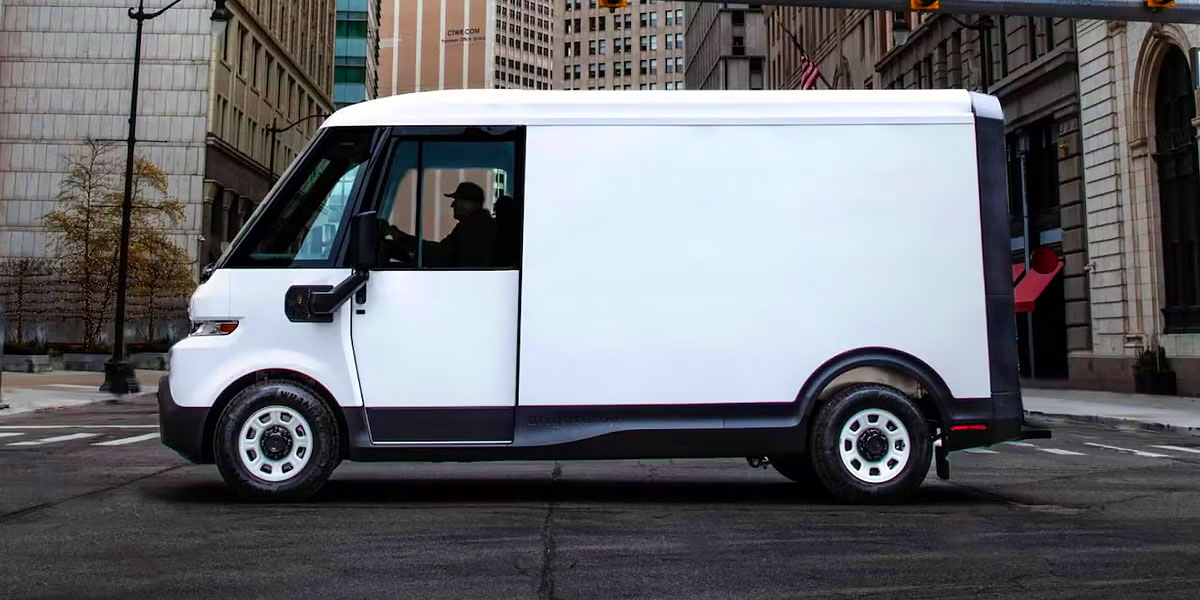 Motor_Watt's tweet image. The Chevrolet BrightDrop is an electric delivery van from GM, offering up to 435 km (270 mi) range, 300 hp, 173 kWh battery, and 1,624 kg cargo capacity. ev.motorwatt.com/ev-database/da… #Chevrolet #BrightDrop #MOTORWATT #ElectricVehicles #ElectricVehicle #EV