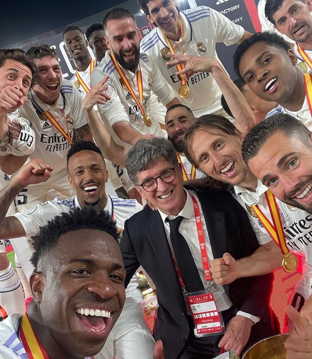 🤍 On this day 2 years ago, Real Madrid won the Copa del Rey after an incredible tournament. 

- Ro32: Cacereño 
- Ro16: Villarreal 
- Quarter-final: Atletico 
- Semi-final: Barcelona 
- Final: Osasuna
