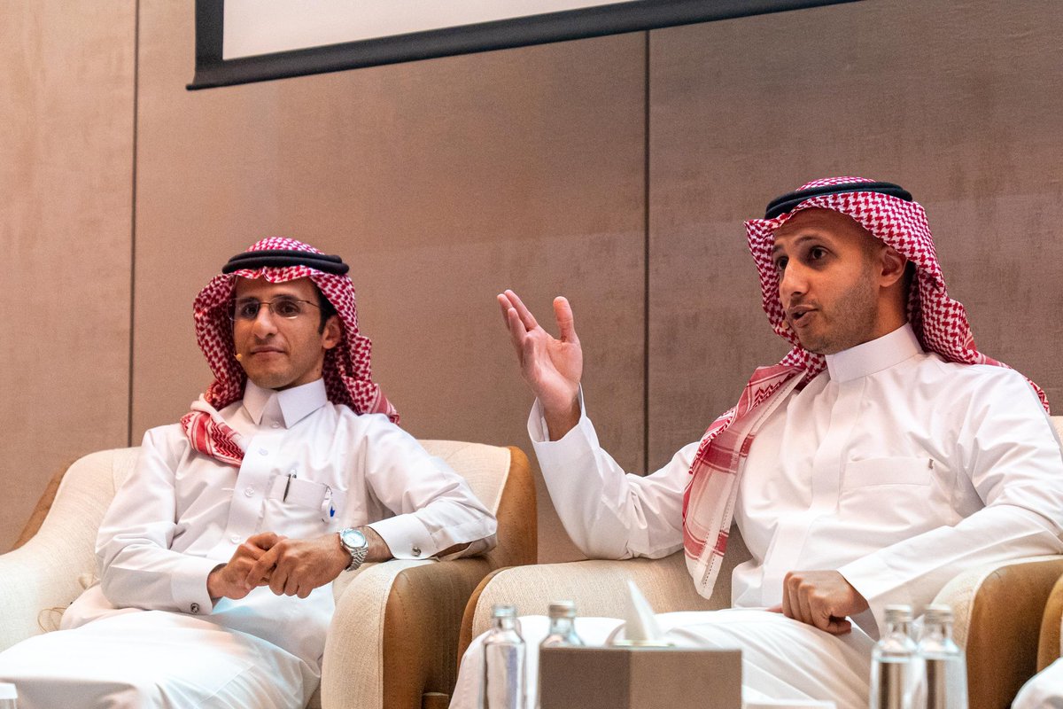 نقاشات ثرية ومُلهمة خلال مؤتمر <a href="/UBS/">UBS</a> الأخير حول التطورات السريعة في أسواق المال ونمو منظومة الشركات الناشئة في المملكة، حيث شارك عصام النهدي، رئيس مجلس الإدارة والمؤسس الشريك لهلا، في جلسة حوارية بعنوان "الطريق نحو الاكتتاب العام".

خلال الجلسة، استعرض السيد عصام رحلة هلا