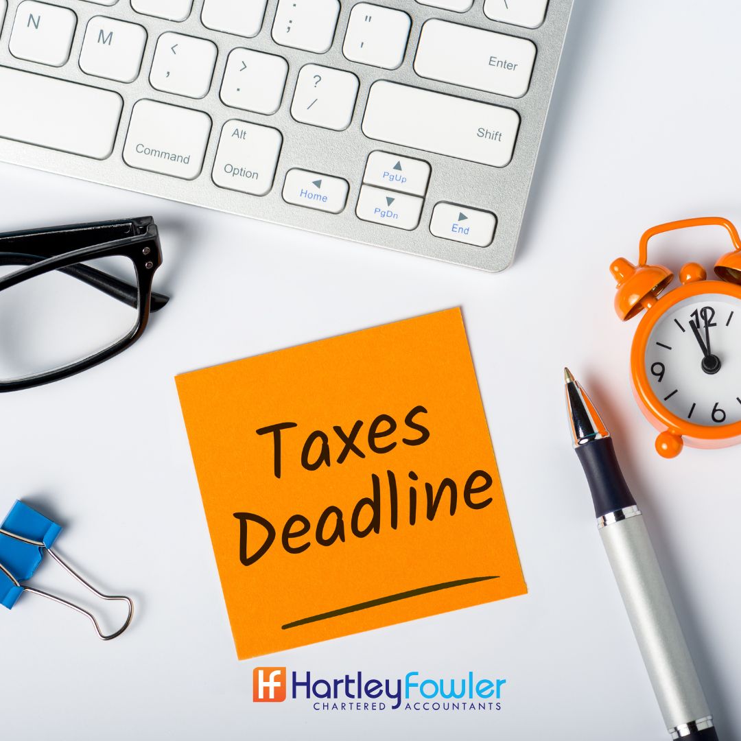 1 million taxpayers miss the deadline.  
Fines rise after three months: £10 per day, up to £900 max.  
After six months, a penalty of 5% of tax due or £300 (whichever is higher) applies.   
A similar charge occurs at twelve months: another 5% or £300 fee.
hartleyfowler.com/news/tax-news/…