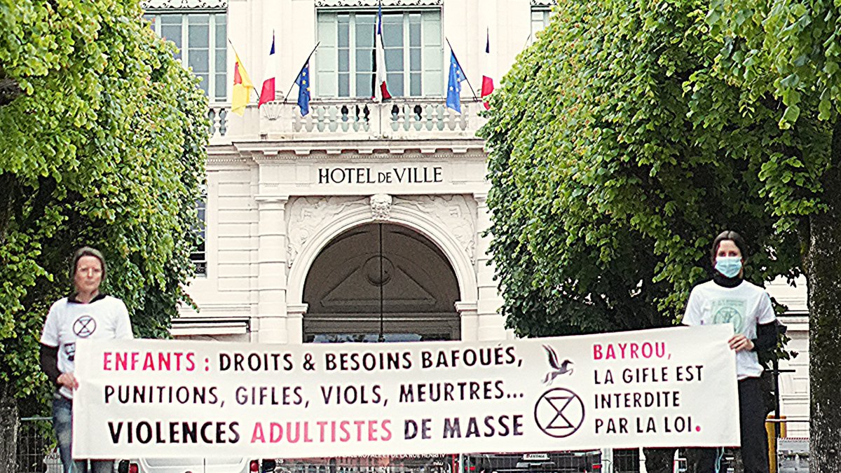 Droits et besoins des enfants bafoués, punitions, gifles, viols, meurtres...
STOP aux violences adultistes de masse !
STOP au système capitaliste colonial patriarcal destructeur du vivant qui traite les enfants comme des sous-humains !
#Bettharam #violencesadultistes #Bayrou