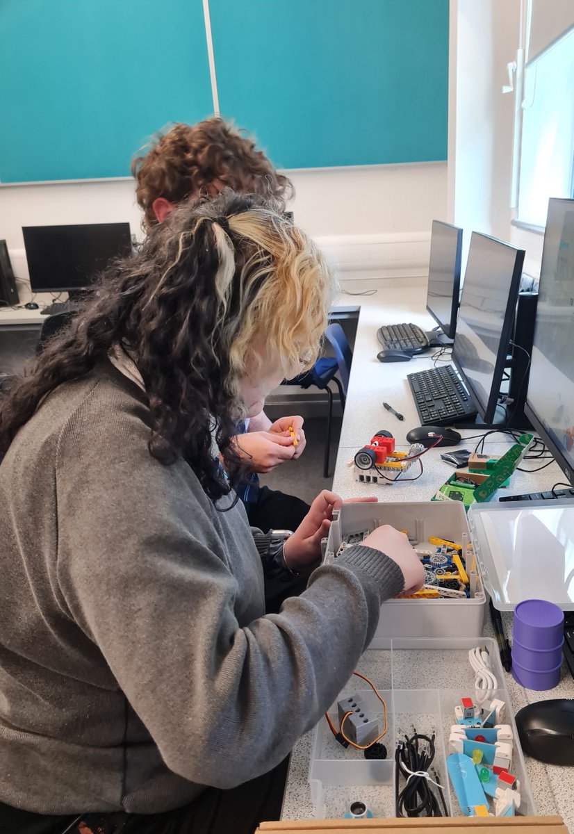 raicouk's tweet image. At RAICo, we're not just advancing robotics and AI for nuclear decommissioning and fusion engineering, we're also investing in the future minds that will shape this field.
As such, we have just launched the second Robotic Sprint challenge with @iSHcouk
raico.org/cumbrian-schoo…