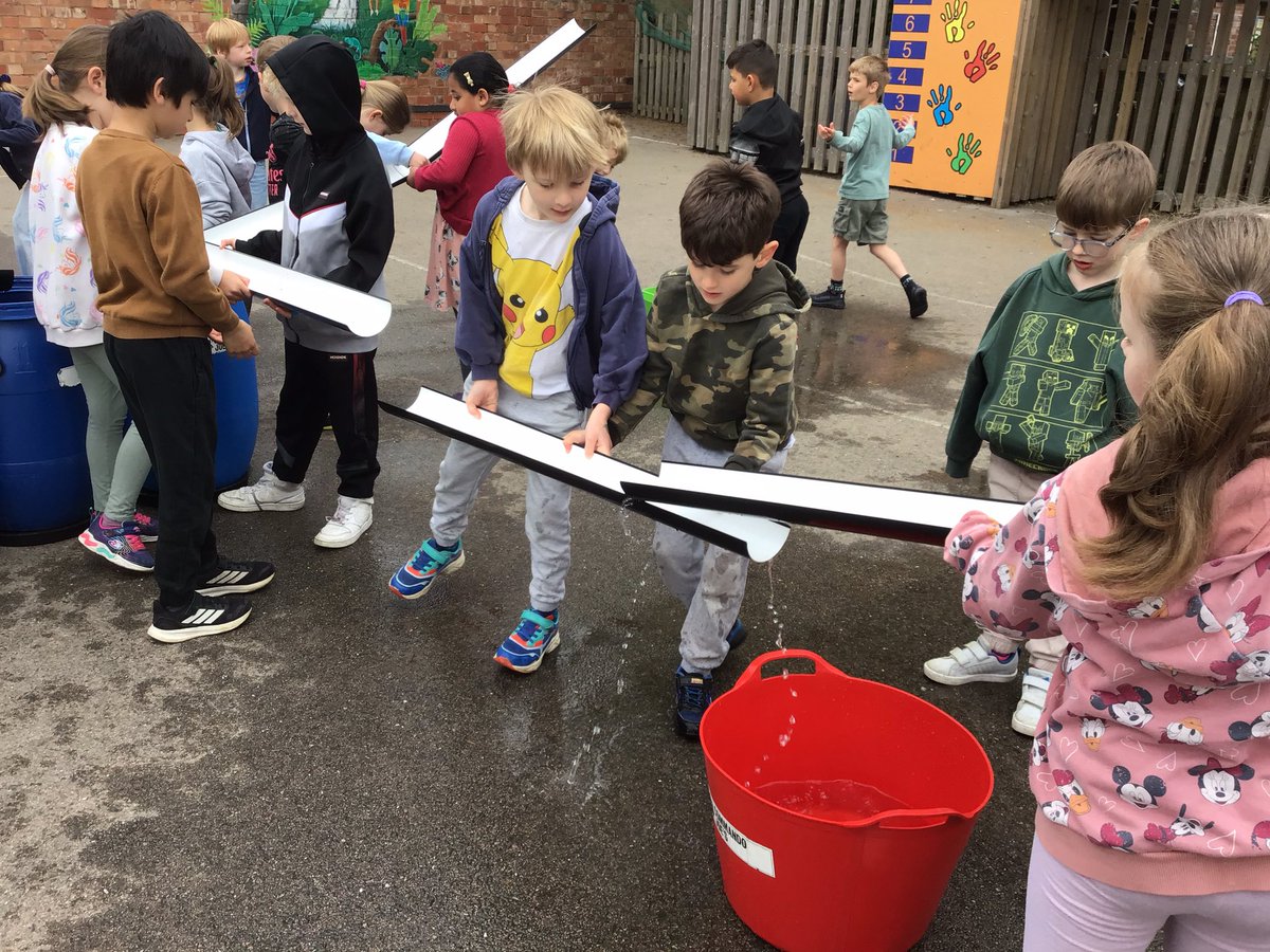 Year 2 are taking on a Commando Joe challenge to start the week. #teamwork#resilience